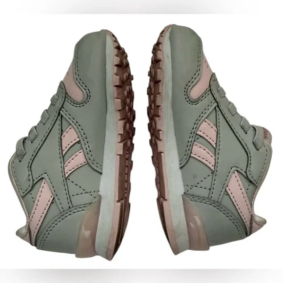 Kids Reebok Step n Flash - Size 6 - Picture 8 of 9